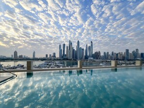 Room - 2BR Emaar Beachfront Full Sea Skyline Views (Dubai)