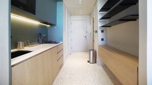 Unclassified image, 5 of 23, button - Modern Executive Studio Burj View Upside Living (Dubai)