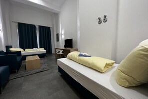1 bedroom, WiFi, bed sheets