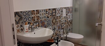 Casa Manzoni, renovated apartment within walking distance of the sea in Bisceglie.  