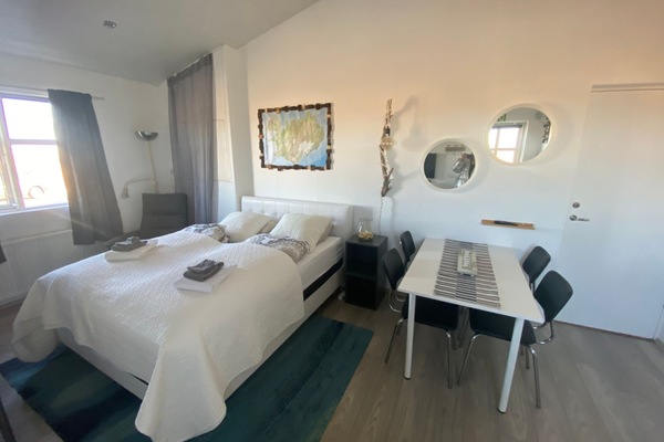 Classic House | Cribs (free), WiFi (free), bed sheets