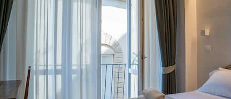 Literie de qualité supérieure, coffres-forts dans les chambres