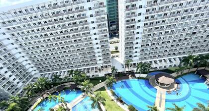 Shell Residences C1 with Balcony facing Pool, Pasay City