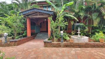 Family Suite | 1 bedroom, Egyptian cotton sheets, premium bedding, free WiFi