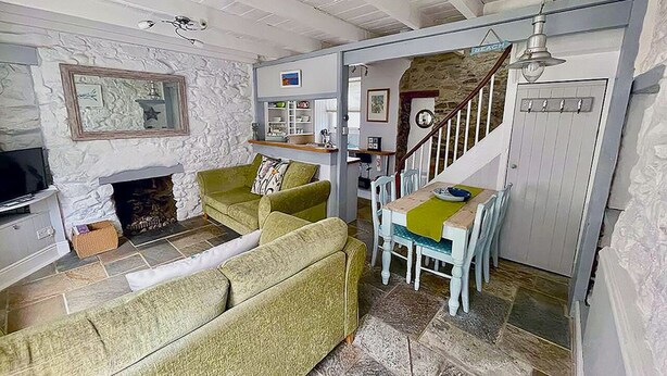 TV - St Ives town cottage - family & pets - sleeps 4, Holiday Cottages St Ives (St Ives)