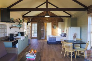 Large Accessible Studio Cabin