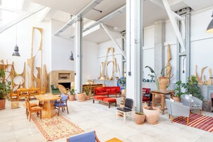 Her gün ücretsiz açık büfe kahvaltı