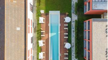 Outdoor pool, sun loungers