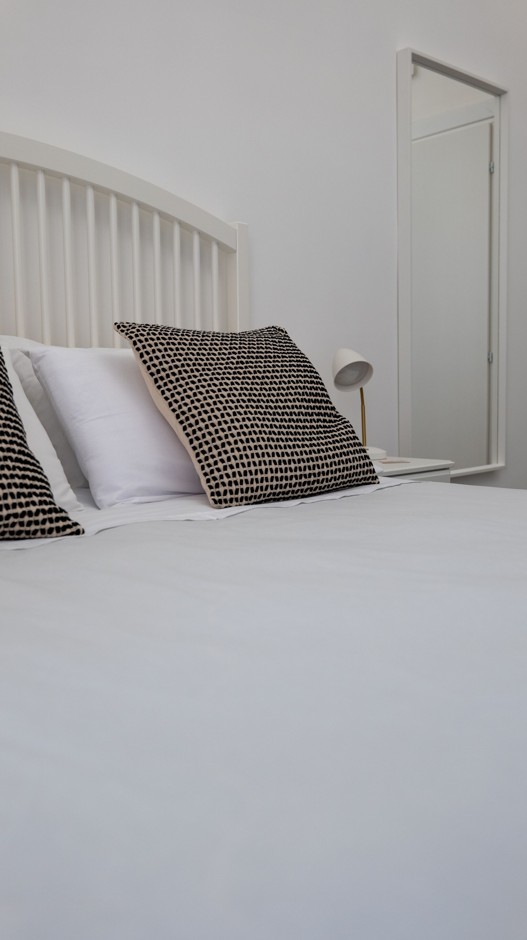 Roupas de cama premium, cofres nos quartos, individualmente decorados