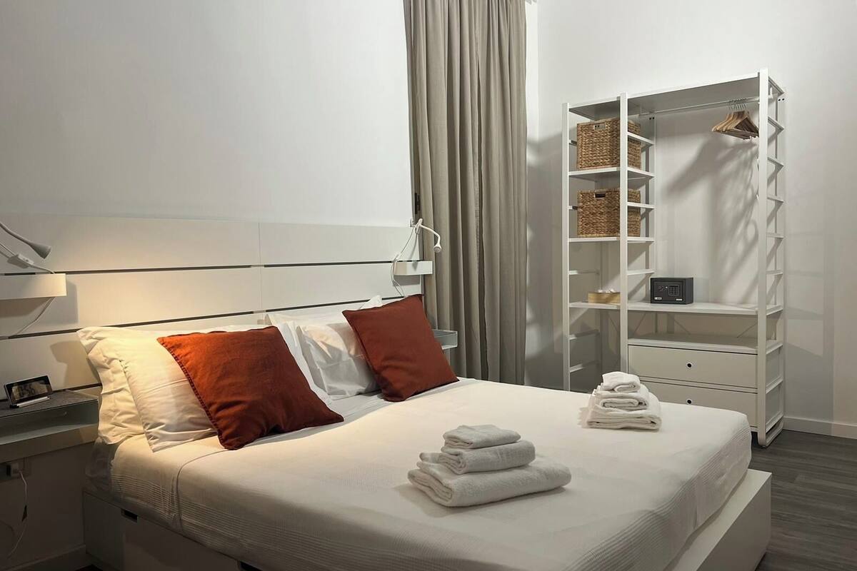 Literie de qualité supérieure, coffres-forts dans les chambres, bureau