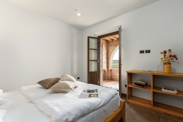 Appartamento Deluxe | Copriletto in piuma, materassi a doppio strato, una cassaforte in camera