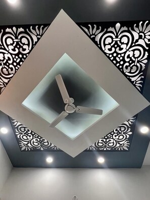 Premium Room | Desk, laptop workspace - Maan Avadh (Faizabad)