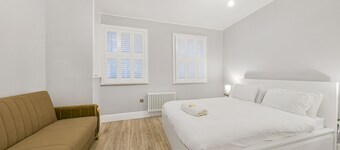 The Knightsbridge Deluxe apartment 