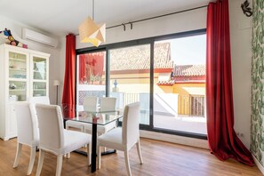 DVD player - Casa Sevillana (Seville)