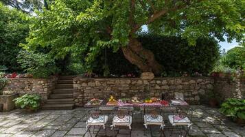 Ristorazione all'aperto