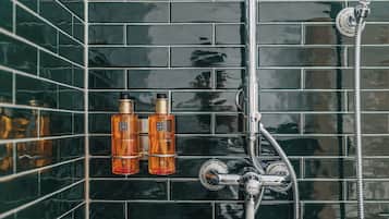 Shower, towels, soap, shampoo