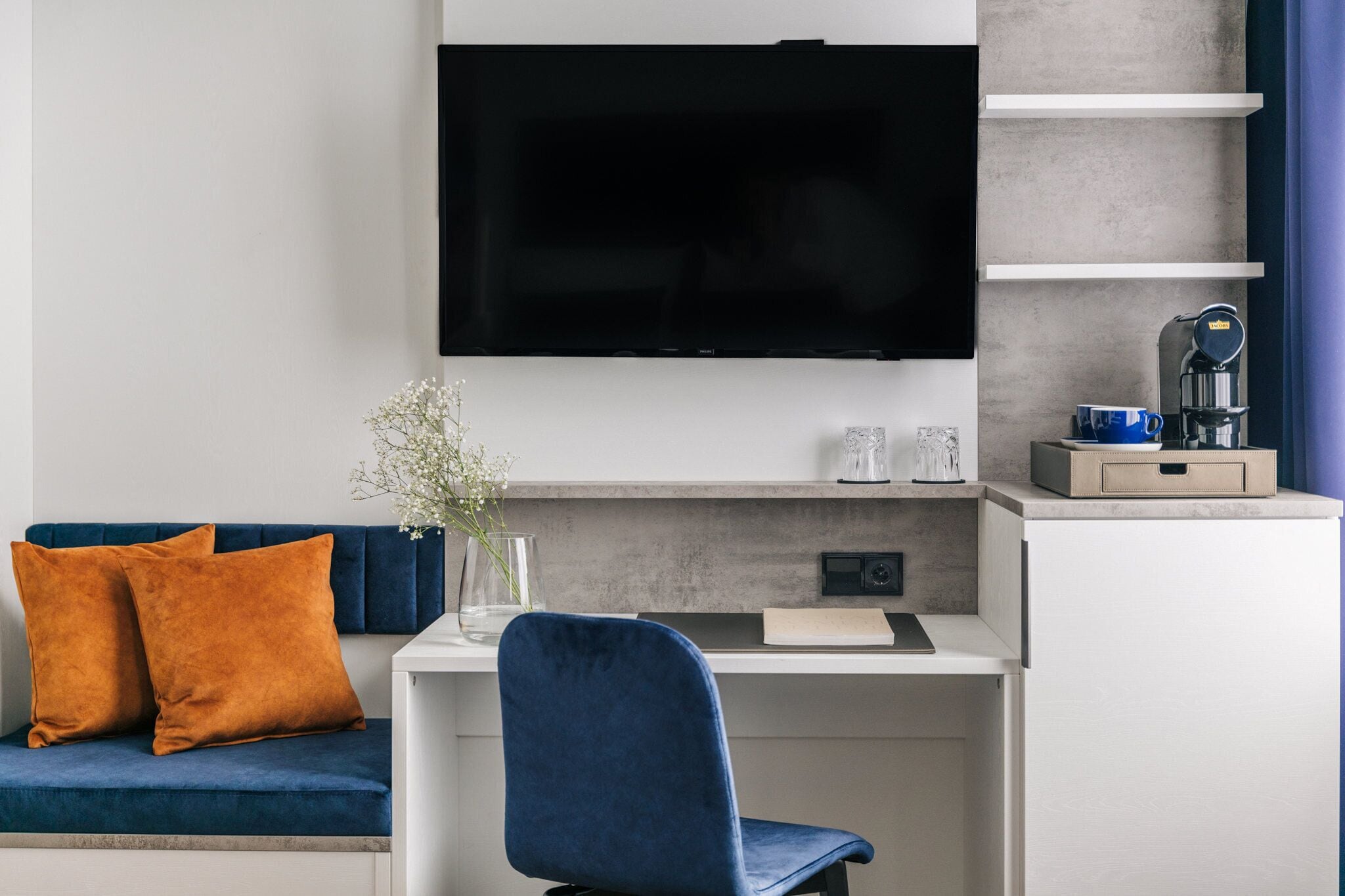 Photo - Homaris East Side - Digital Check In