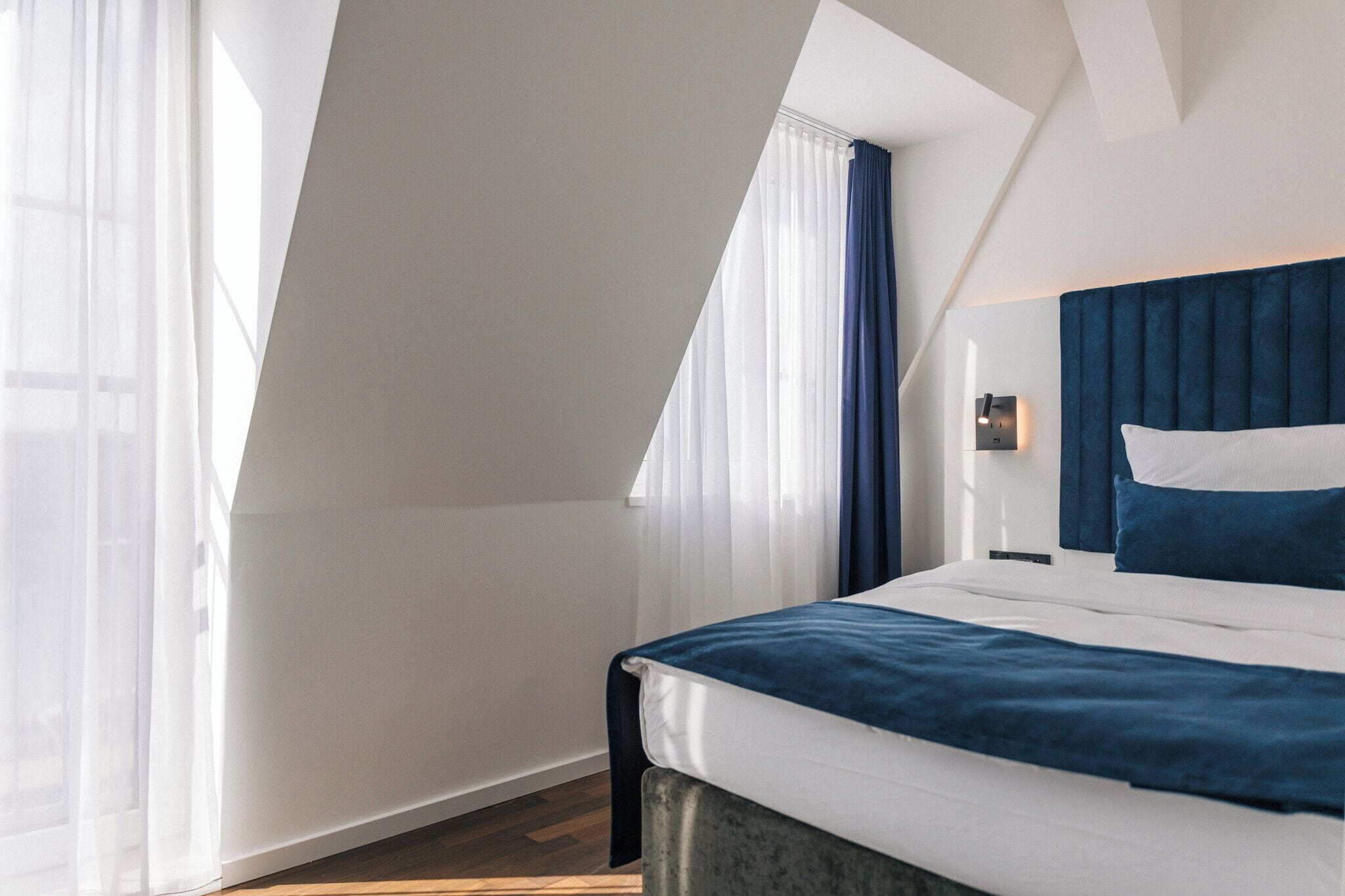 Photo - Homaris East Side - Digital Check In