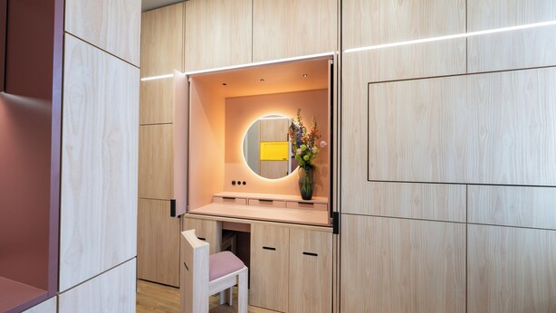 Design Studio Suite | In-room safe, desk, WiFi (free), bed sheets - Homaris East Side - Self- Check In (Berlin)