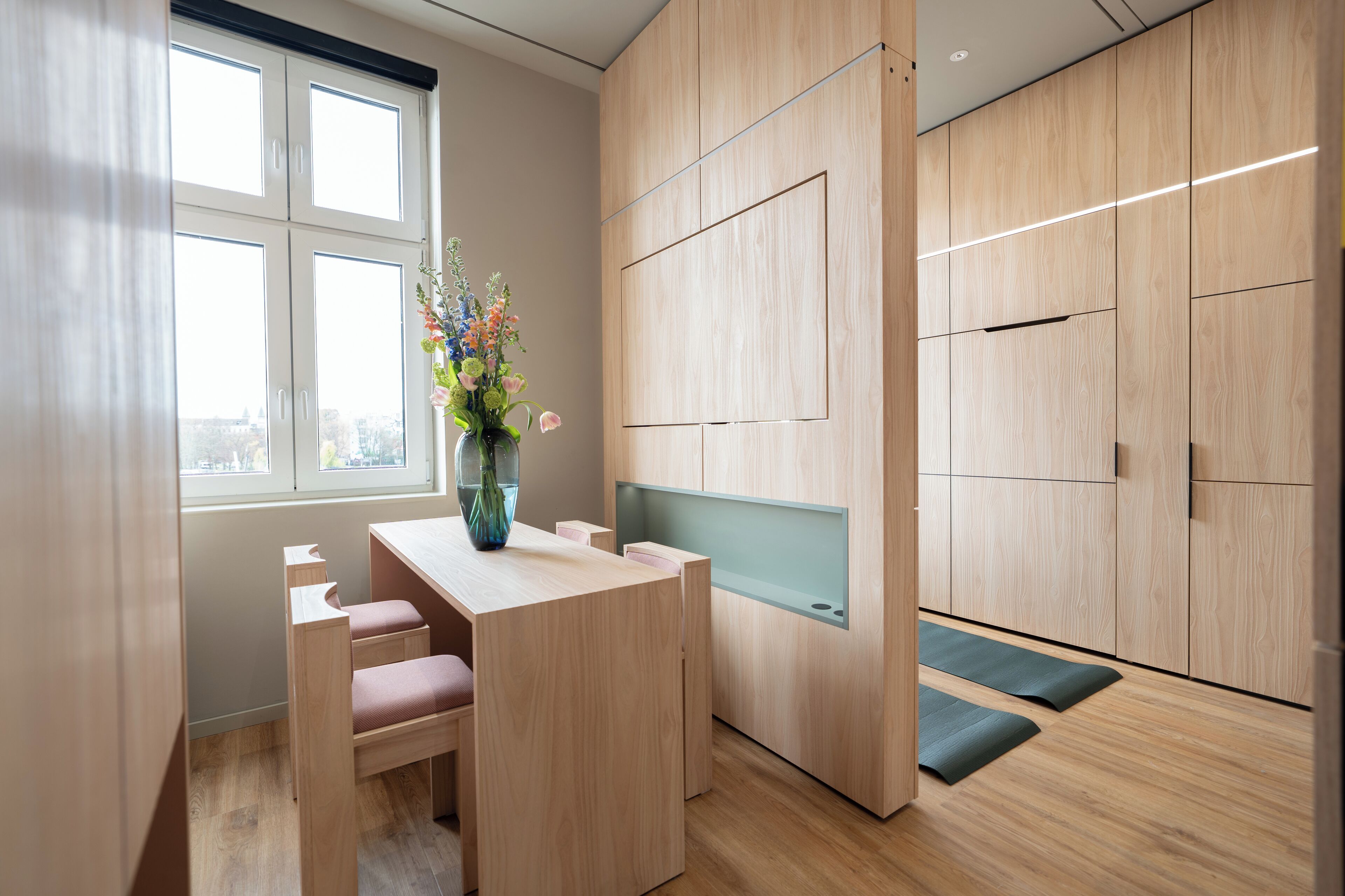 Photo - Homaris East Side - Digital Check In