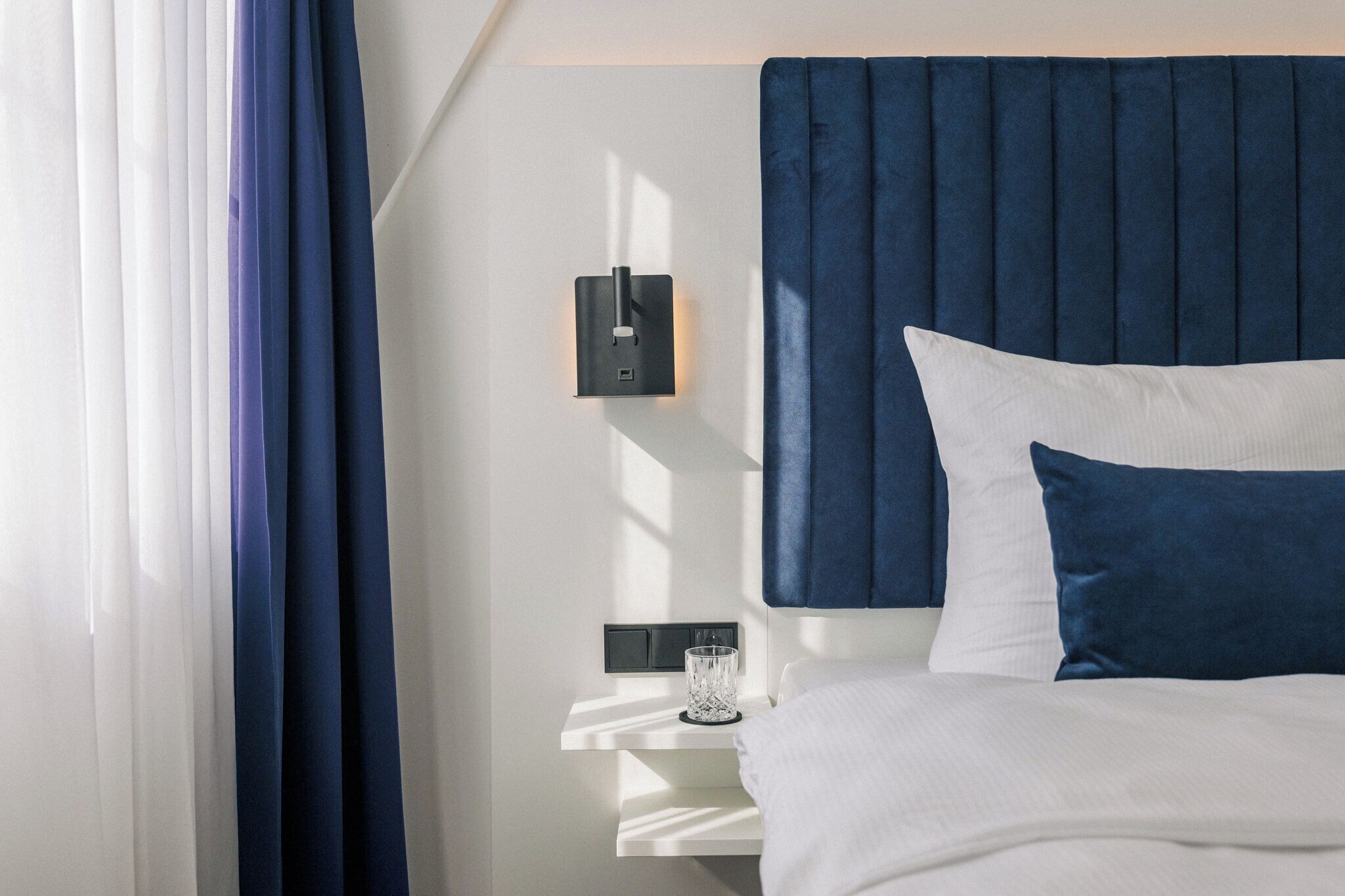 Photo - Homaris East Side - Digital Check In