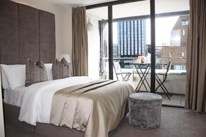 City Apartment, 1 Bedroom, Balcony, City View - NOVU Apartments Liverpool Waterfront (Liverpool)