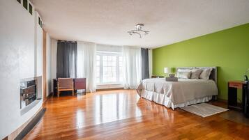Grand Villa, 4 Bedrooms, Terrace | 4 bedrooms, individually decorated, individually furnished, desk