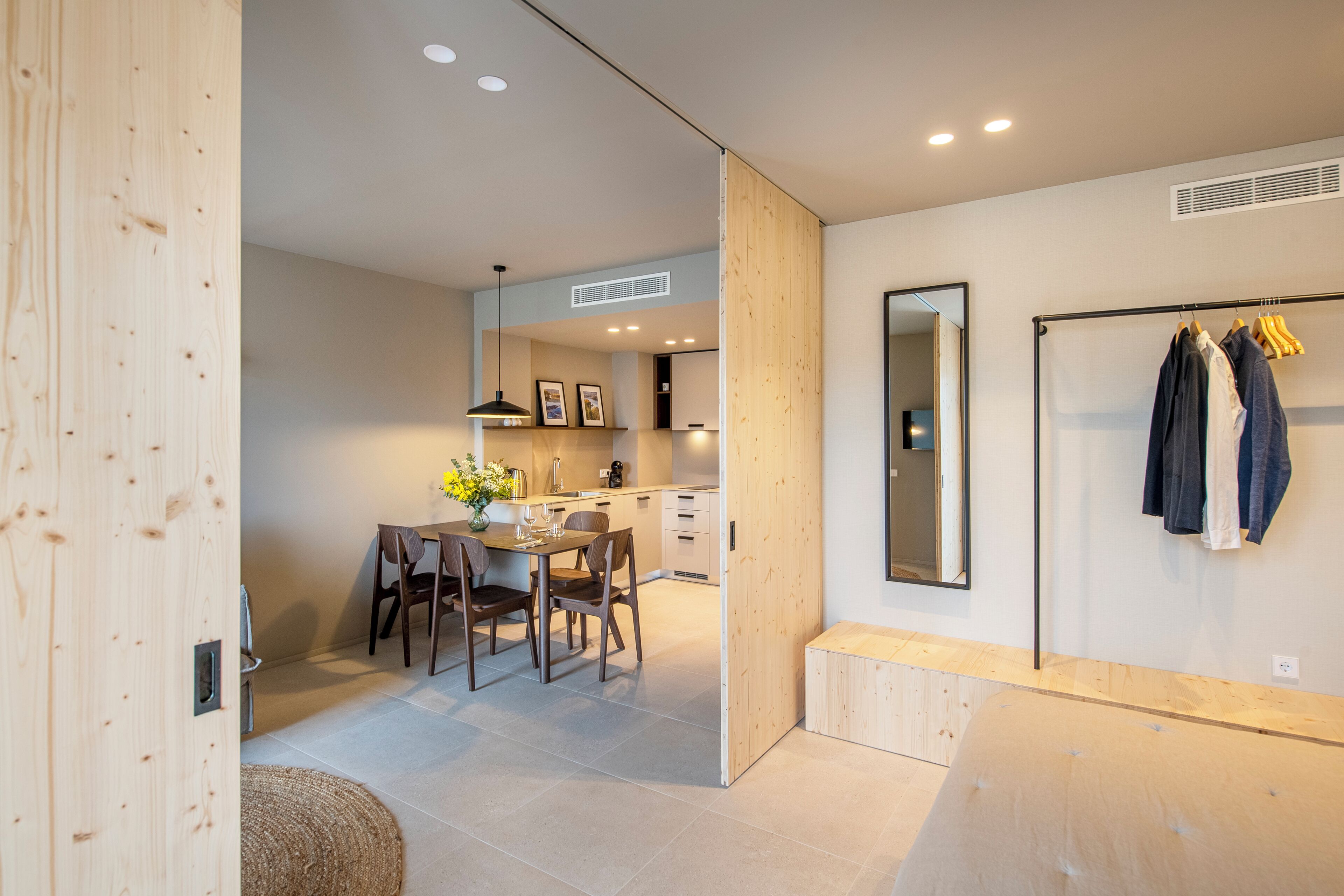 1 bedroom, in-room safe, blackout curtains, soundproofing