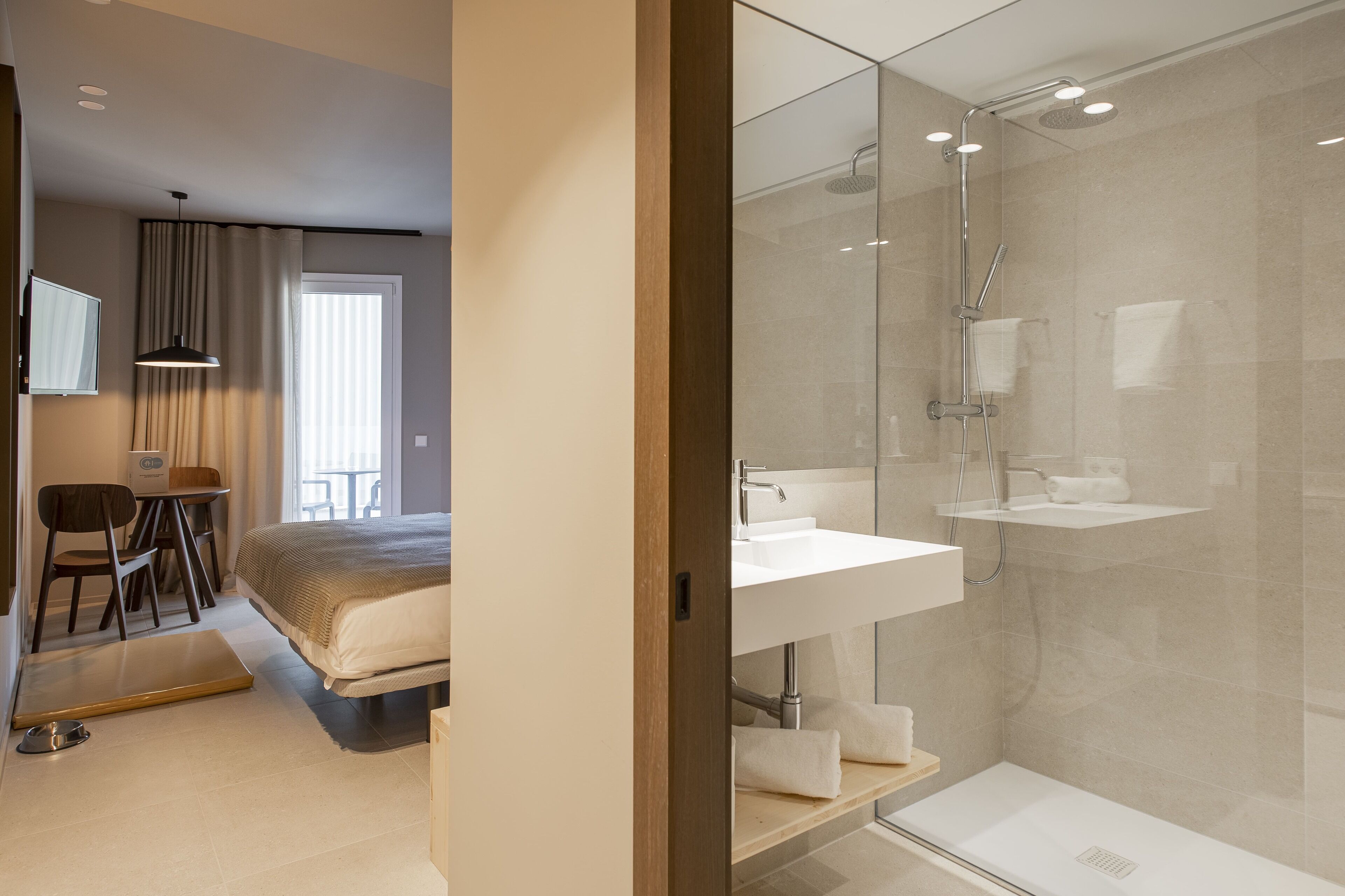 Apartment, 1 King Bed | 1 bedroom, in-room safe, blackout curtains, soundproofing