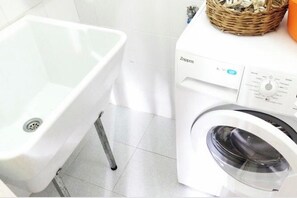 Interior - 2 Bedroom Private vacation home in Scala di Furno (Scala di Furno)