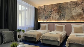 Ropa de cama hipoalergénica, decoración personalizada y escritorio