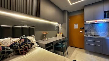 Studio | 1 bilik tidur, langsir/tirai gelap terus, seterika/papan seterika