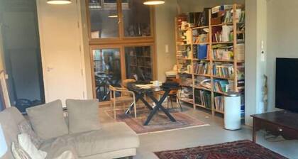 Loft muy Espacioso a 15 Minutos del Centro de Barcelona