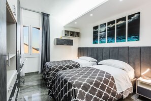 LÀgenhet Deluxe | 3 sovrum, strykjÀrn/strykbrÀda, gratis wi-fi och sÀngklÀder