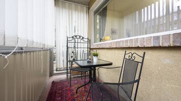 Apartment, 3 Bedrooms, 2 Bathrooms | Balcony