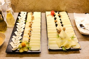 Petit déjeuner buffet compris tous les jours