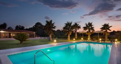 Malibu One - Unique villa for large groups of people.