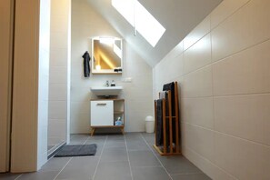 Hair dryer, towels, soap, shampoo - Charming semi-detached house in idyllic Stainz (Steiermark)