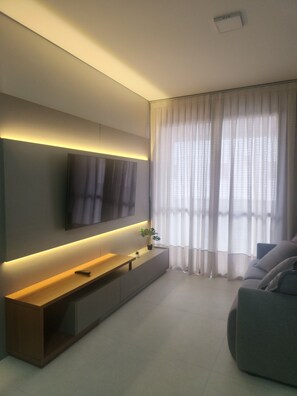 Smart TV, table football, ping pong, books - Florianopolis. Hermoso Departamento a Metros del mar (Canasvieiras Florianópolis)