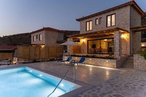 Your heaven of tranquility nestled in the heart of Lefkakia,Nafplio.