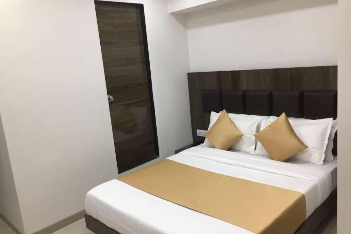 Schreibtisch, Bügeleisen/Bügelbrett, kostenloses WLAN, Bettwäsche