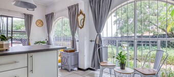 Chic Midtown Studio-1 Bed-solar-pool-fibre-samrand