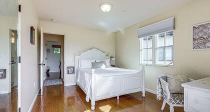 Coastal Santa Barbara Townhome, Walk to Beach!