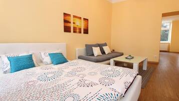 1 bedroom, WiFi, bed sheets