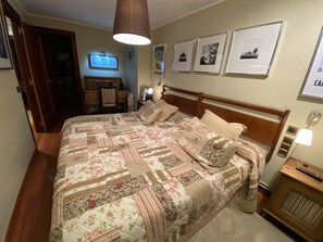 3 bedrooms, bed sheets - SAN Isidro: Vistas DEL Toneo (San Isidro)