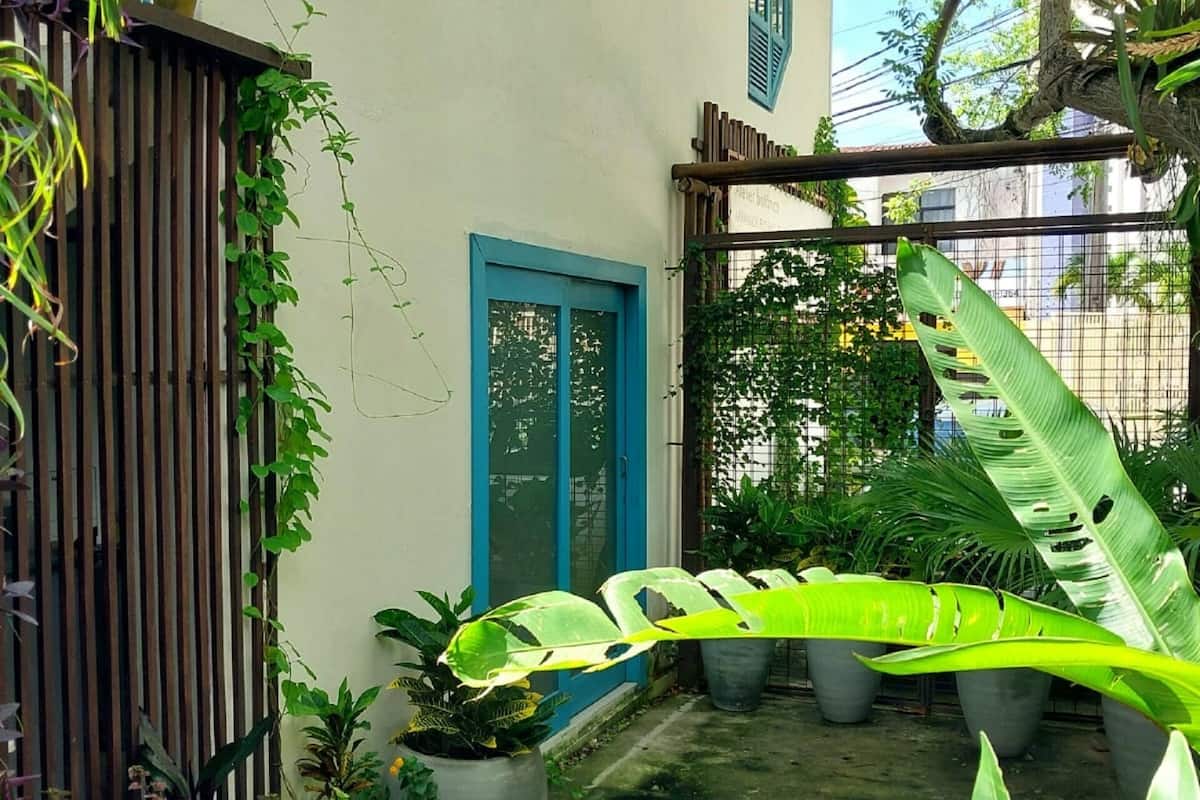 Appartement Classique, vue jardin | 1 chambre, décoration personnalisée, rideaux occultants, Wi-Fi gratuit