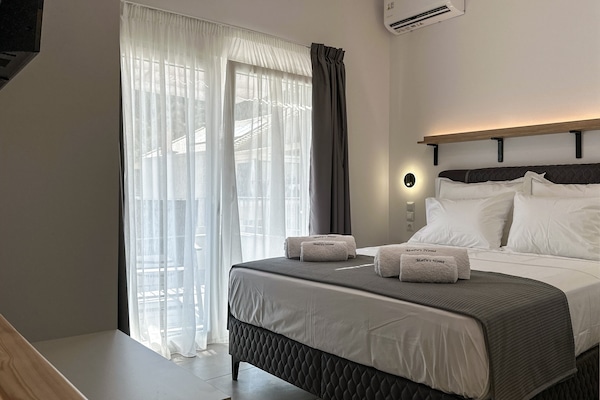 Hus – comfort | 2 soverom, blendingsgardiner, lydisolert og strykejern/-brett