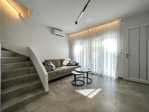 Comfort House | Living area | Smart TV