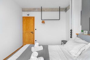 2 chambres, fer et planche à repasser, Wi-Fi, literie fournie