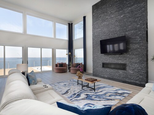 Kent Island Waterfront | New Construction | Pool | Hot Tub | Stunning View | Lux